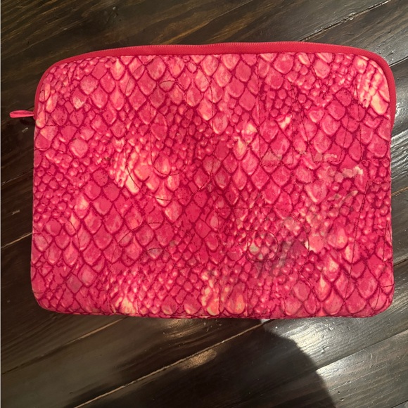 Marc Jacob’s Computer Case - Picture 2 of 4